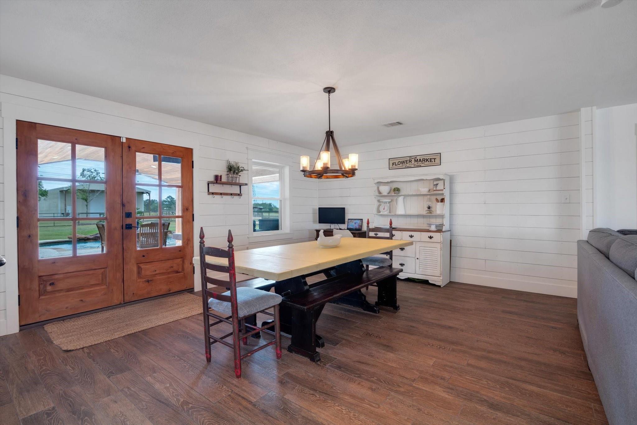 13708 Bohemian Hall Rd., Crosby, Texas, 77532, United States, 5 Bedrooms Bedrooms, ,3 BathroomsBathrooms,Residential,For Sale,13708 Bohemian Hall Rd.,1652216