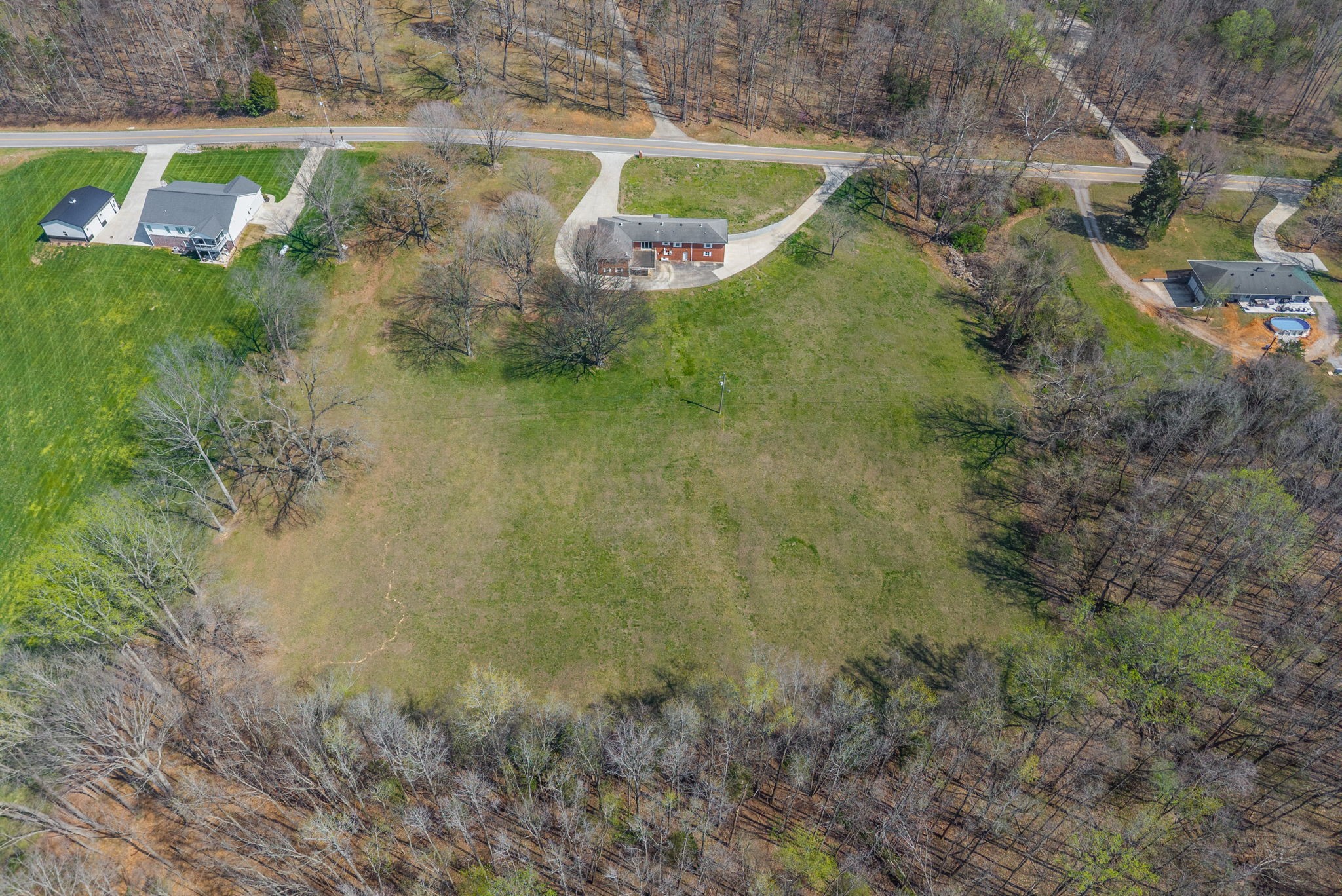 Clarksville, Tennessee, 37040, United States, 2 Bedrooms Bedrooms, ,2 BathroomsBathrooms,Residential,For Sale,2030332