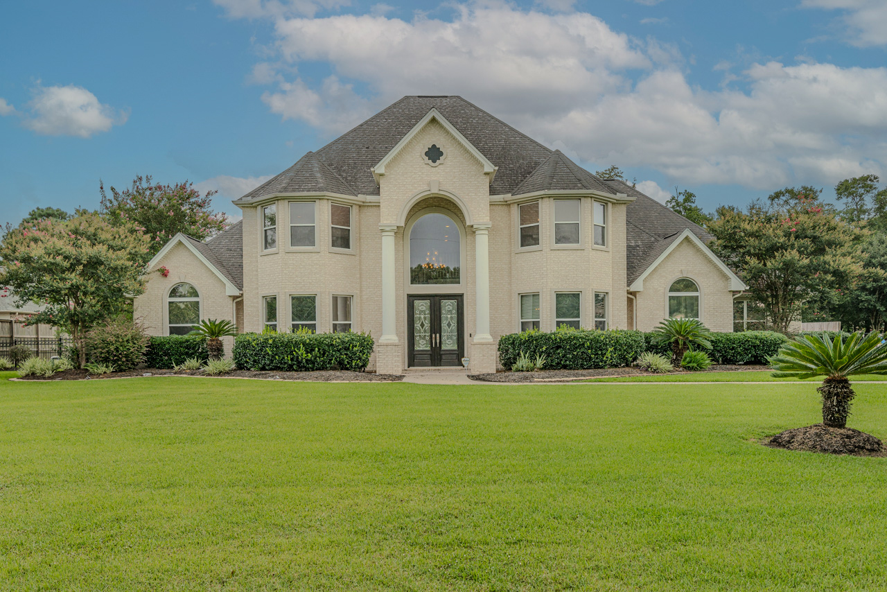 Orange, Texas, 77630, United States, 3 Bedrooms Bedrooms, ,5 BathroomsBathrooms,Residential,For Sale,1901539