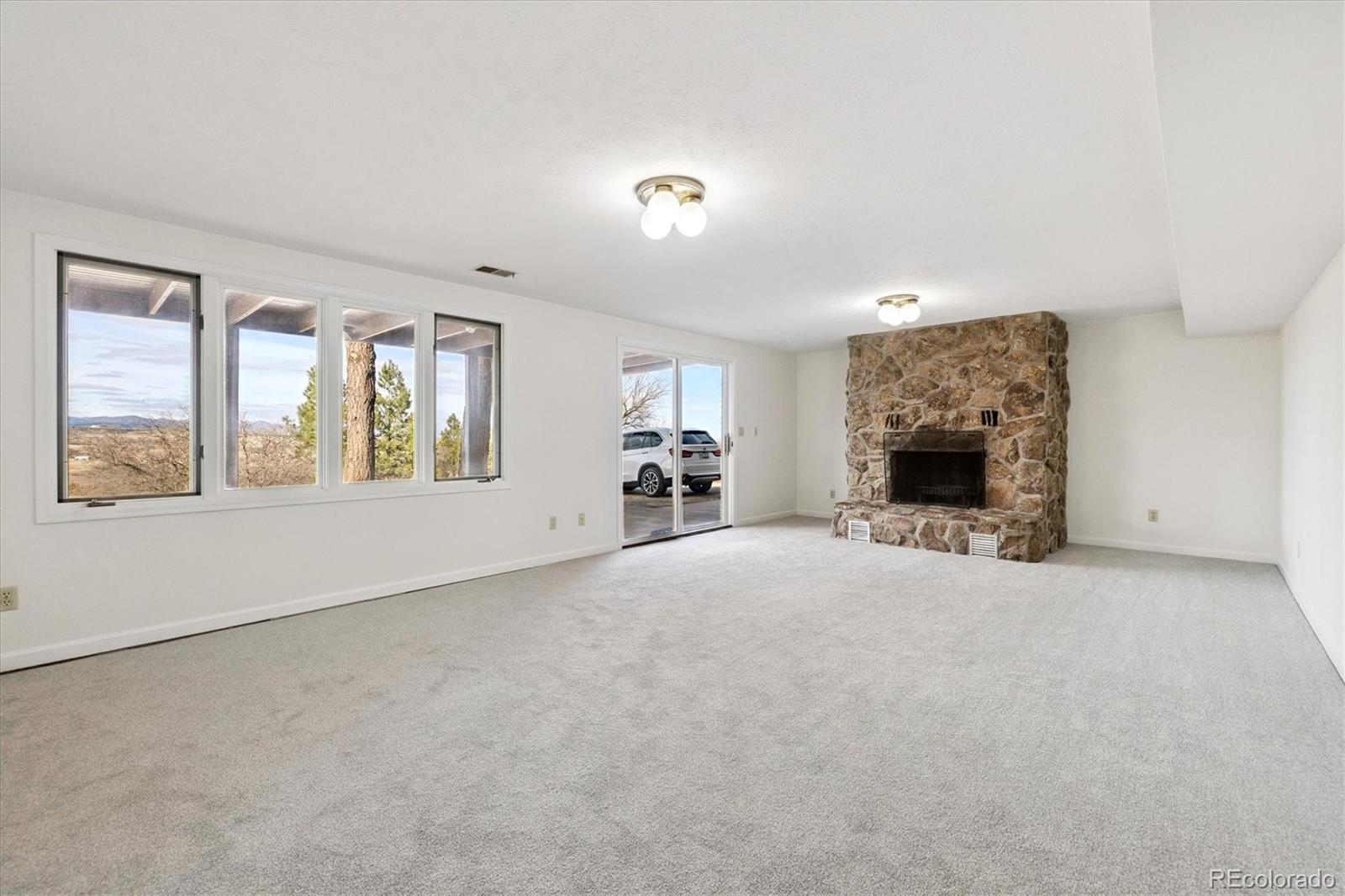 Sedalia, Colorado, 80135, United States, 4 Bedrooms Bedrooms, ,2 BathroomsBathrooms,Residential,For Sale,1998978