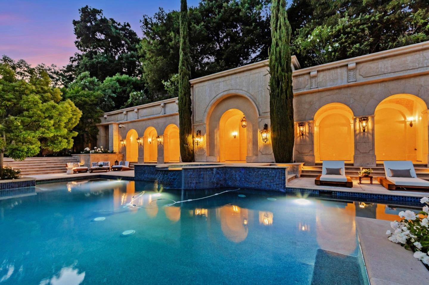 Los Gatos, California, 95032, United States, 8 Bedrooms Bedrooms, ,11 BathroomsBathrooms,Residential,For Sale,1855941