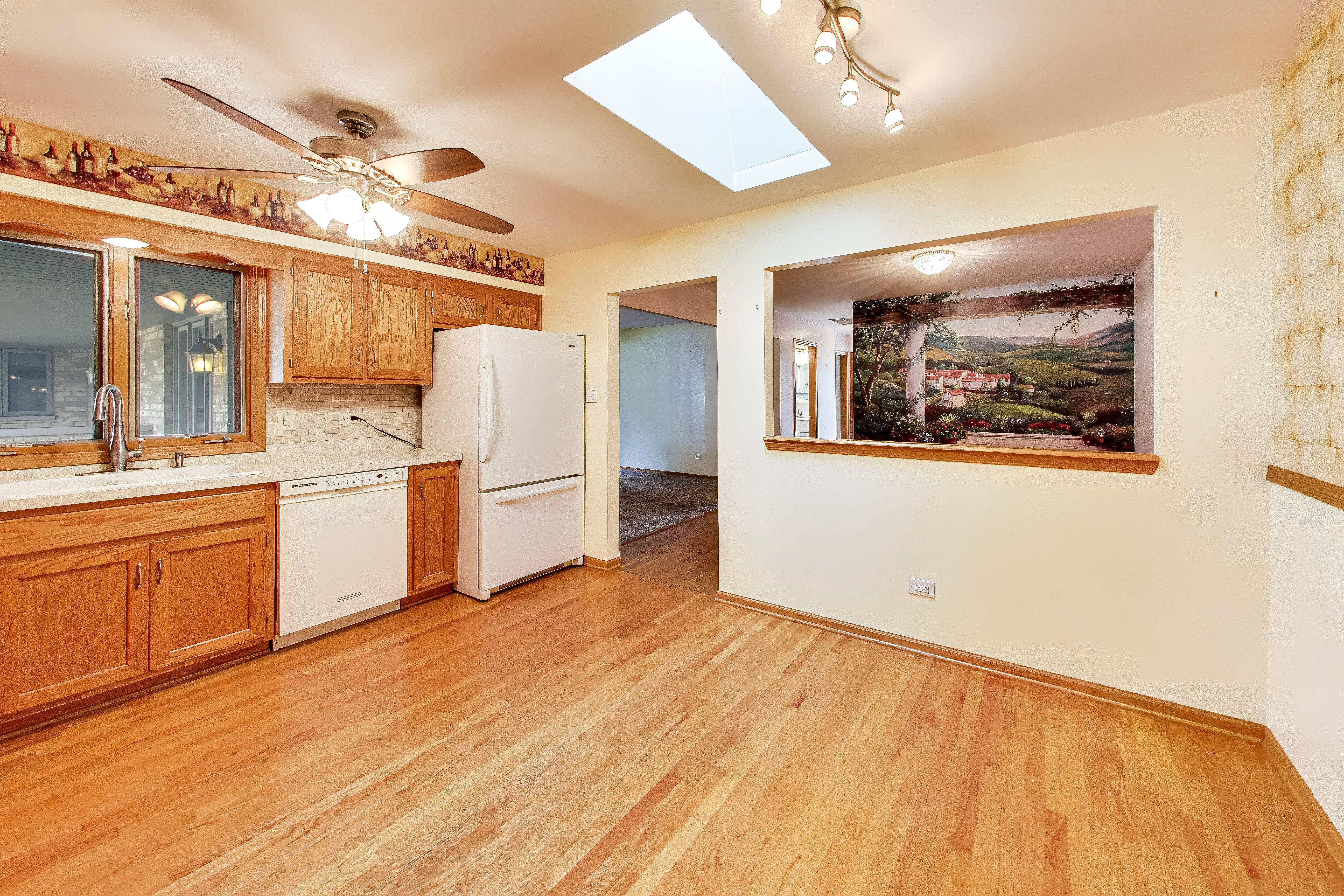  Welcome to Crestwood Oak Estates - 物件實景