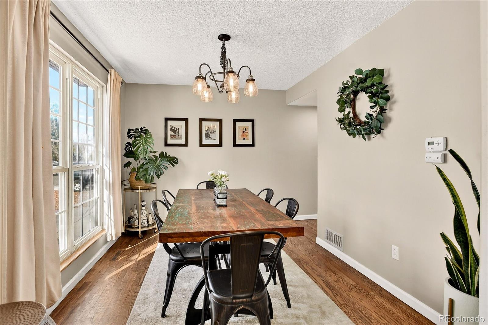 Centennial, Colorado, 80015, United States, 4 Bedrooms Bedrooms, ,2 BathroomsBathrooms,Residential,For Sale,1988993