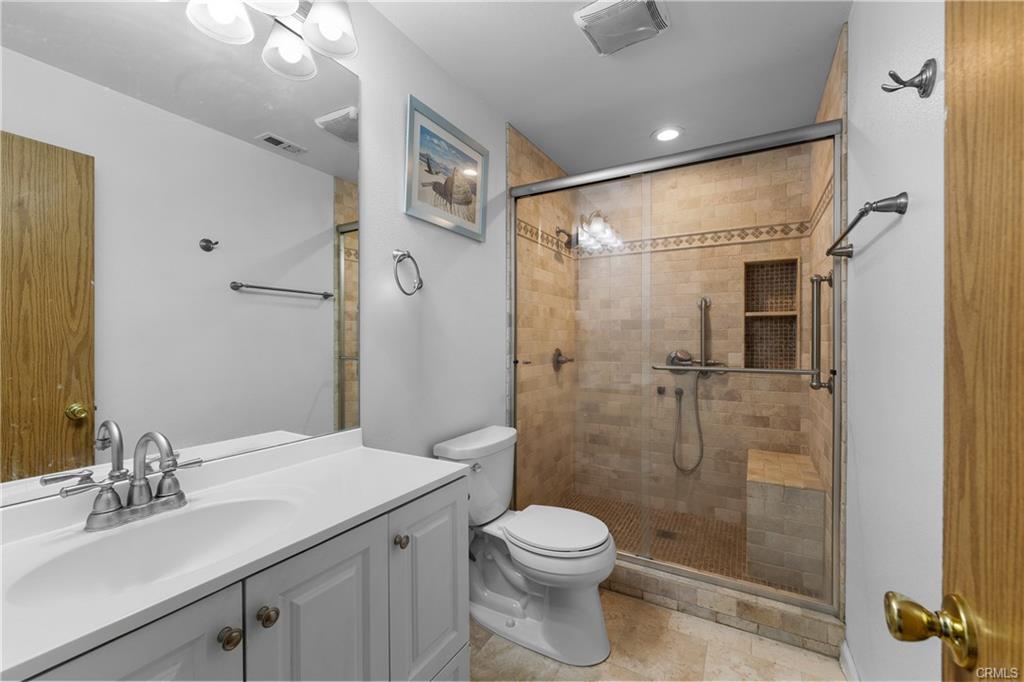 Bellflower, California, 90706, United States, 3 Bedrooms Bedrooms, ,3 BathroomsBathrooms,Residential,For Sale,1982570