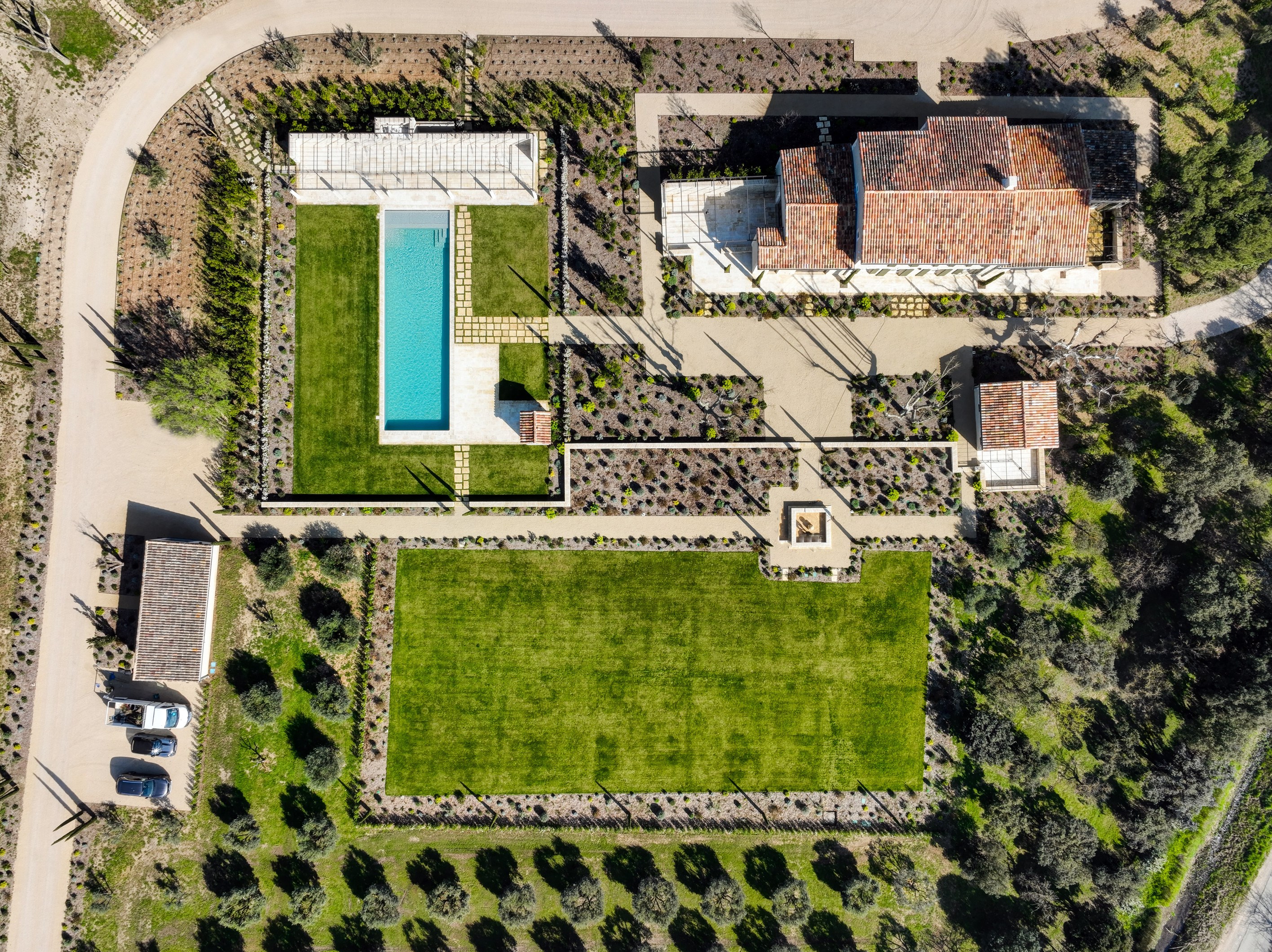  Renovated stone farmhouse with stunning views of the Alpilles, tennis court and… - 物件實景