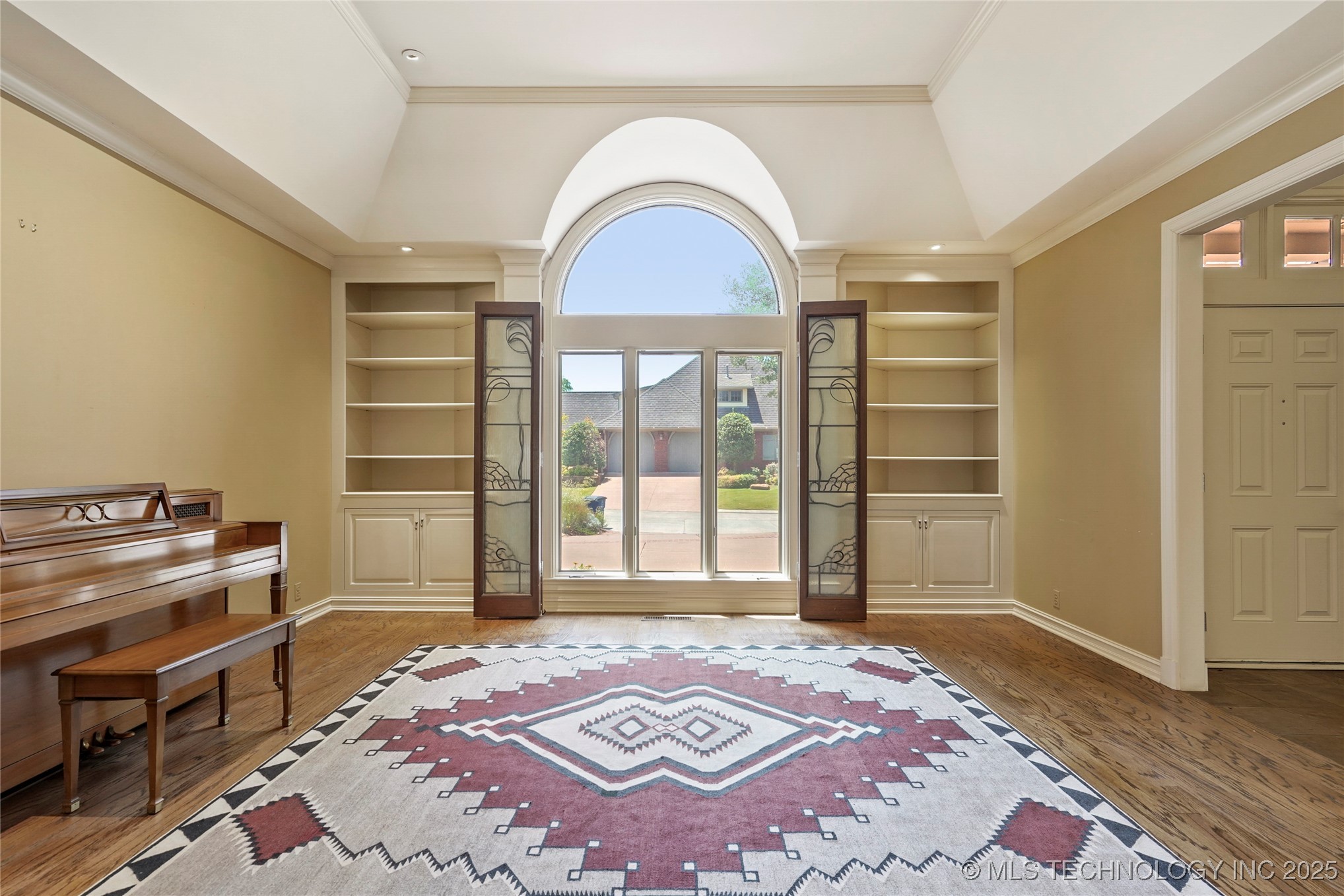 Tulsa, Oklahoma, 74135, United States, 3 Bedrooms Bedrooms, ,4 BathroomsBathrooms,Residential,For Sale,1902130