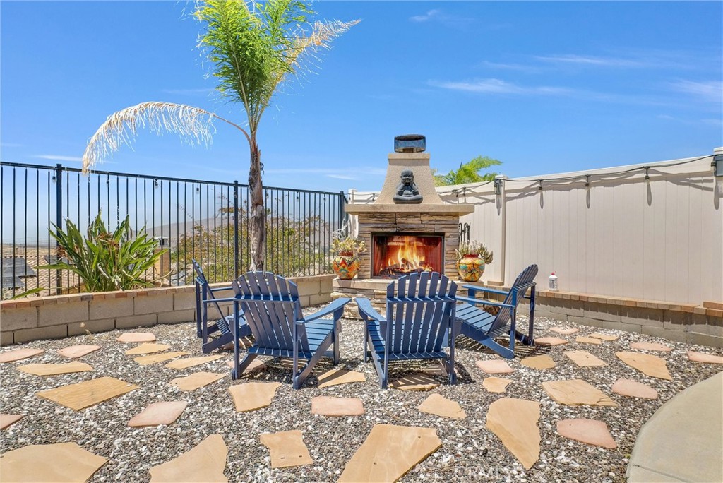 Lake Elsinore, California, 92530, United States, 3 Bedrooms Bedrooms, ,3 BathroomsBathrooms,Residential,For Sale,1943352