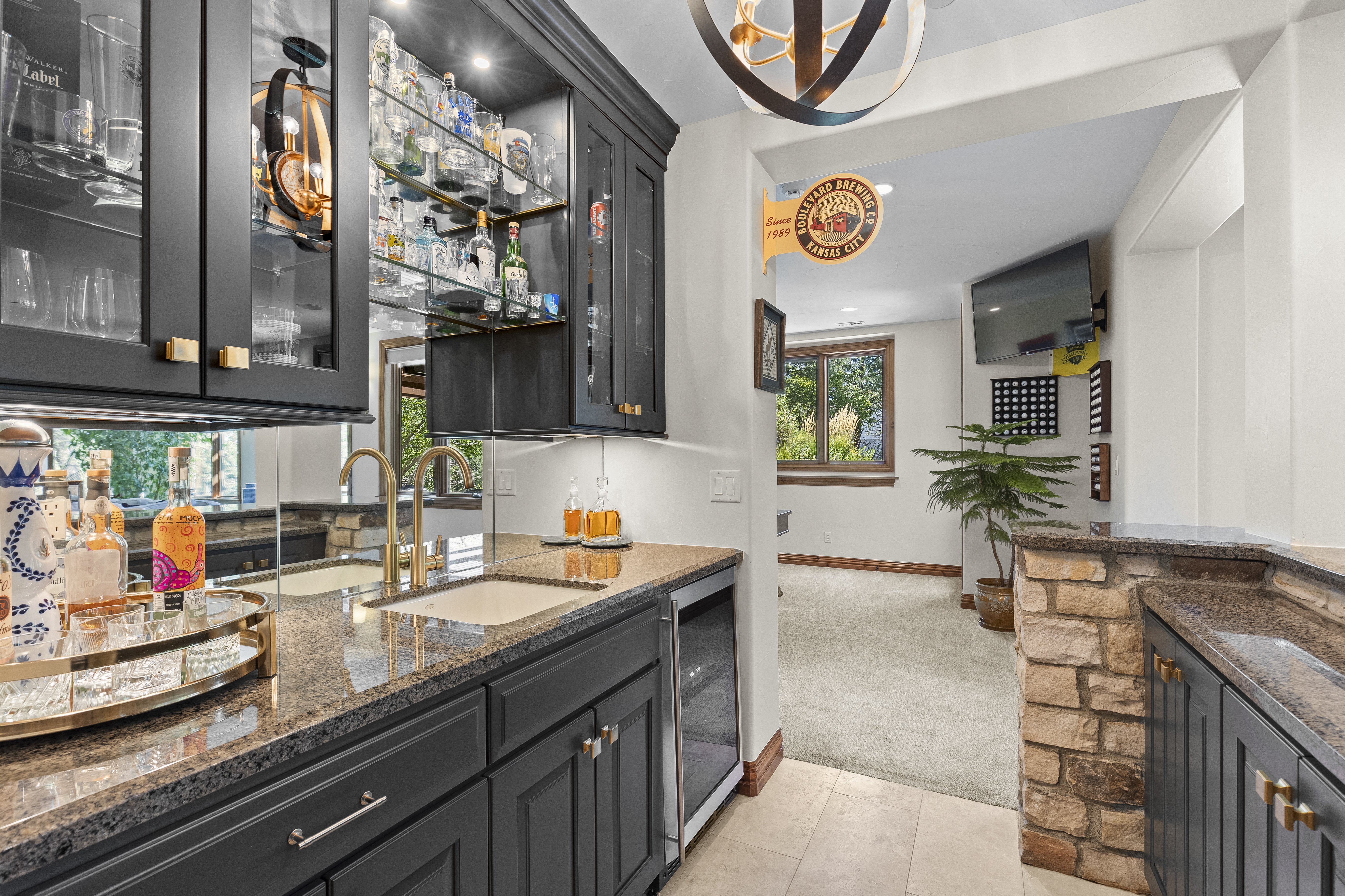  Distinguished 5 Bed  7 Bath Legacy Estate in Castle Pines Village - 物件實景