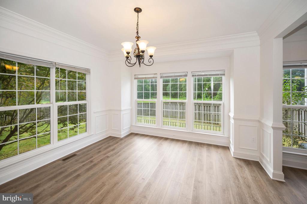Bealeton, Virginia, 22712, United States, 6 Bedrooms Bedrooms, ,4 BathroomsBathrooms,Residential,For Sale,1916093