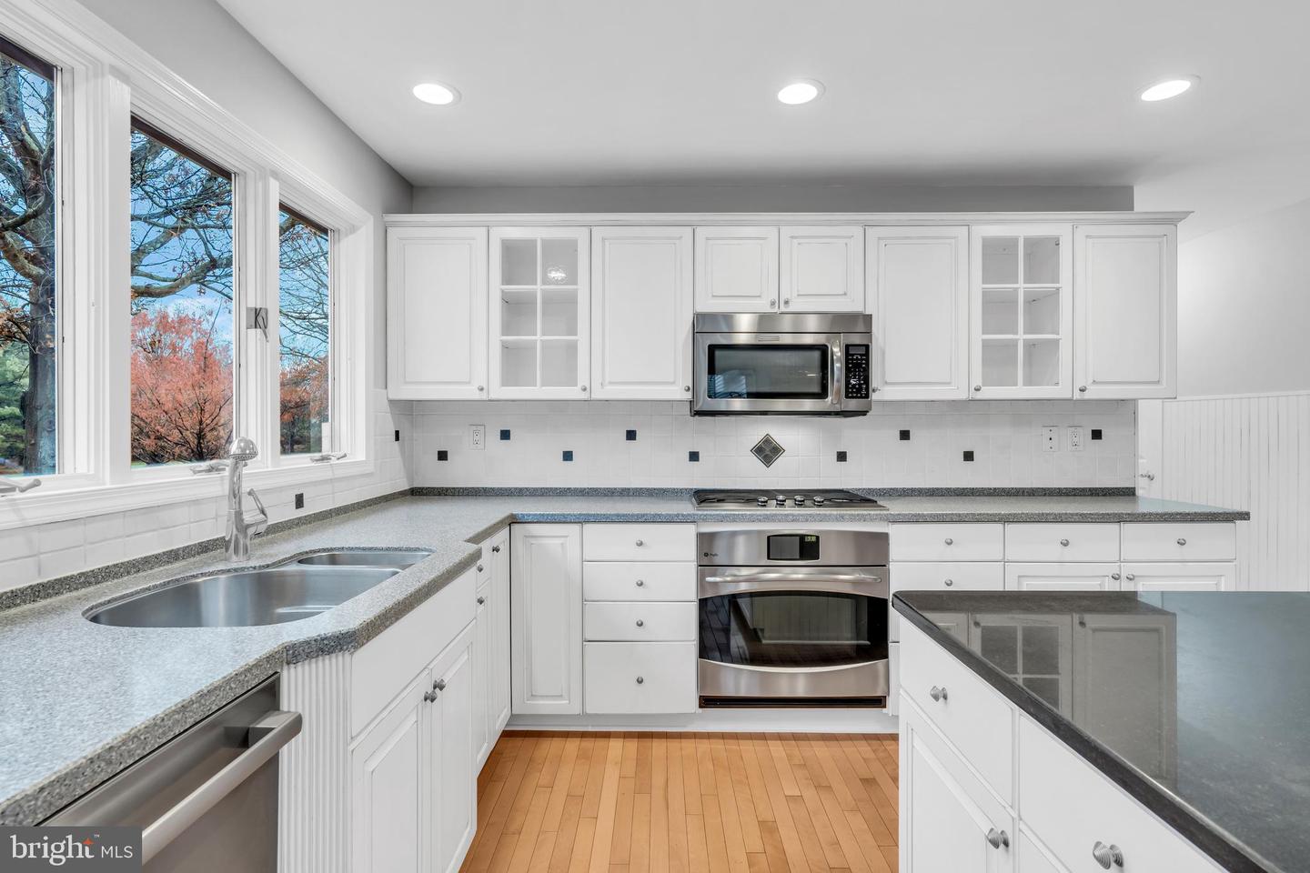 Princeton Junction, New Jersey, 08550, United States, 4 Bedrooms Bedrooms, ,4 BathroomsBathrooms,Residential,For Sale,2003201