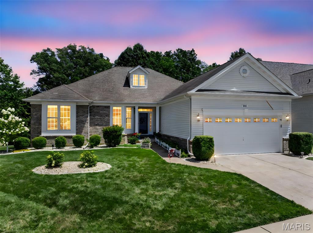 Lake St Louis, Missouri, 63367, United States, 2 Bedrooms Bedrooms, ,2 BathroomsBathrooms,Residential,For Sale,1901912