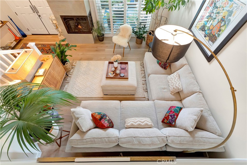 Huntington Beach, California, 92648, United States, 2 Bedrooms Bedrooms, ,3 BathroomsBathrooms,Residential,For Sale,1992033