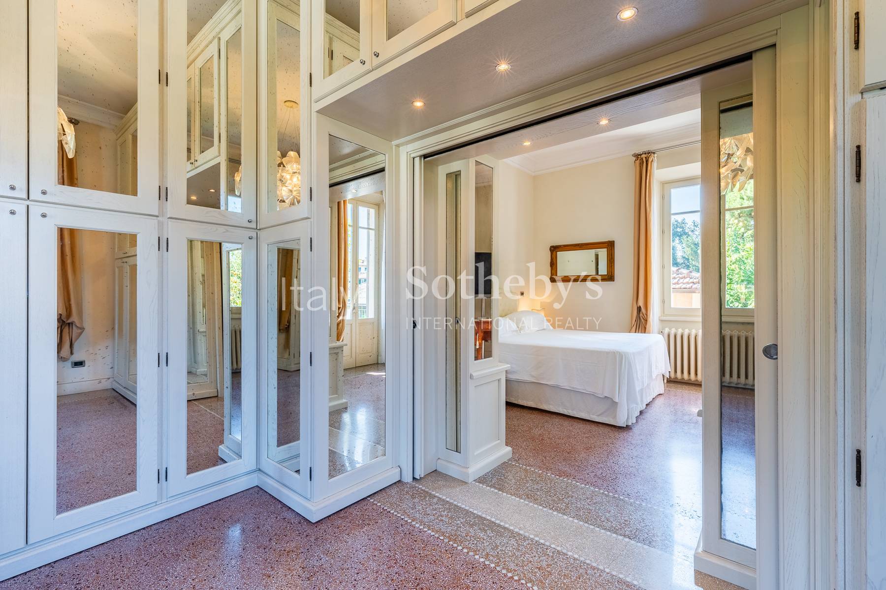  Elegant villa with dépendance in Forte dei Marmi - 物件實景