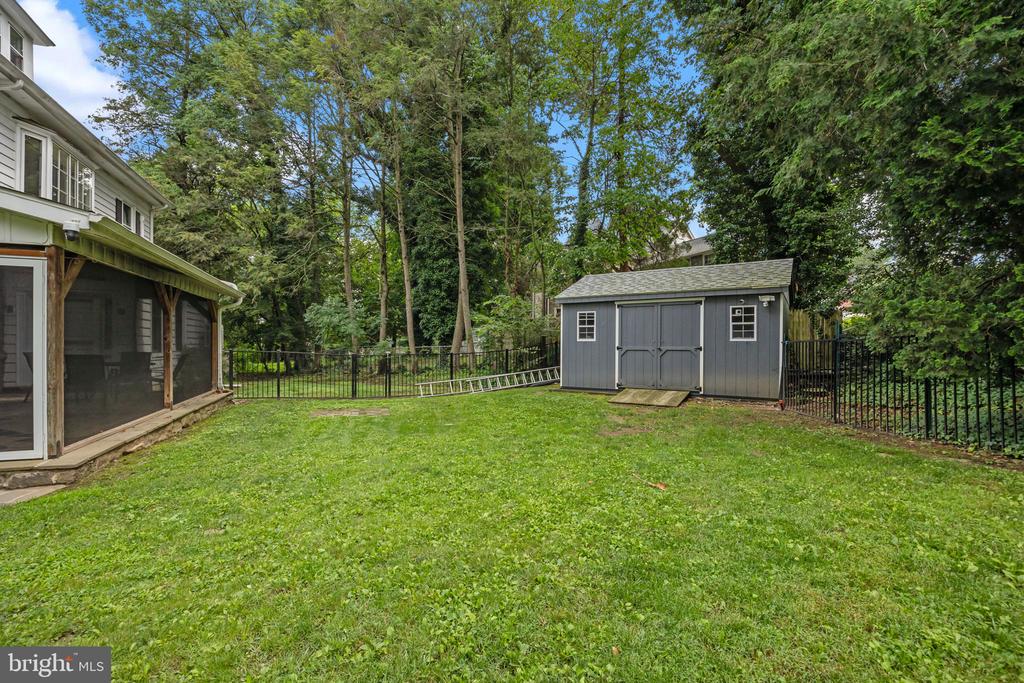 Lansdowne, Pennsylvania, 19050, United States, 5 Bedrooms Bedrooms, ,3 BathroomsBathrooms,Residential,For Sale,1926052
