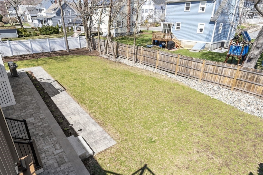 Amesbury, Massachusetts, 01913, United States, 2 Bedrooms Bedrooms, ,2 BathroomsBathrooms,Residential,For Sale,2049079