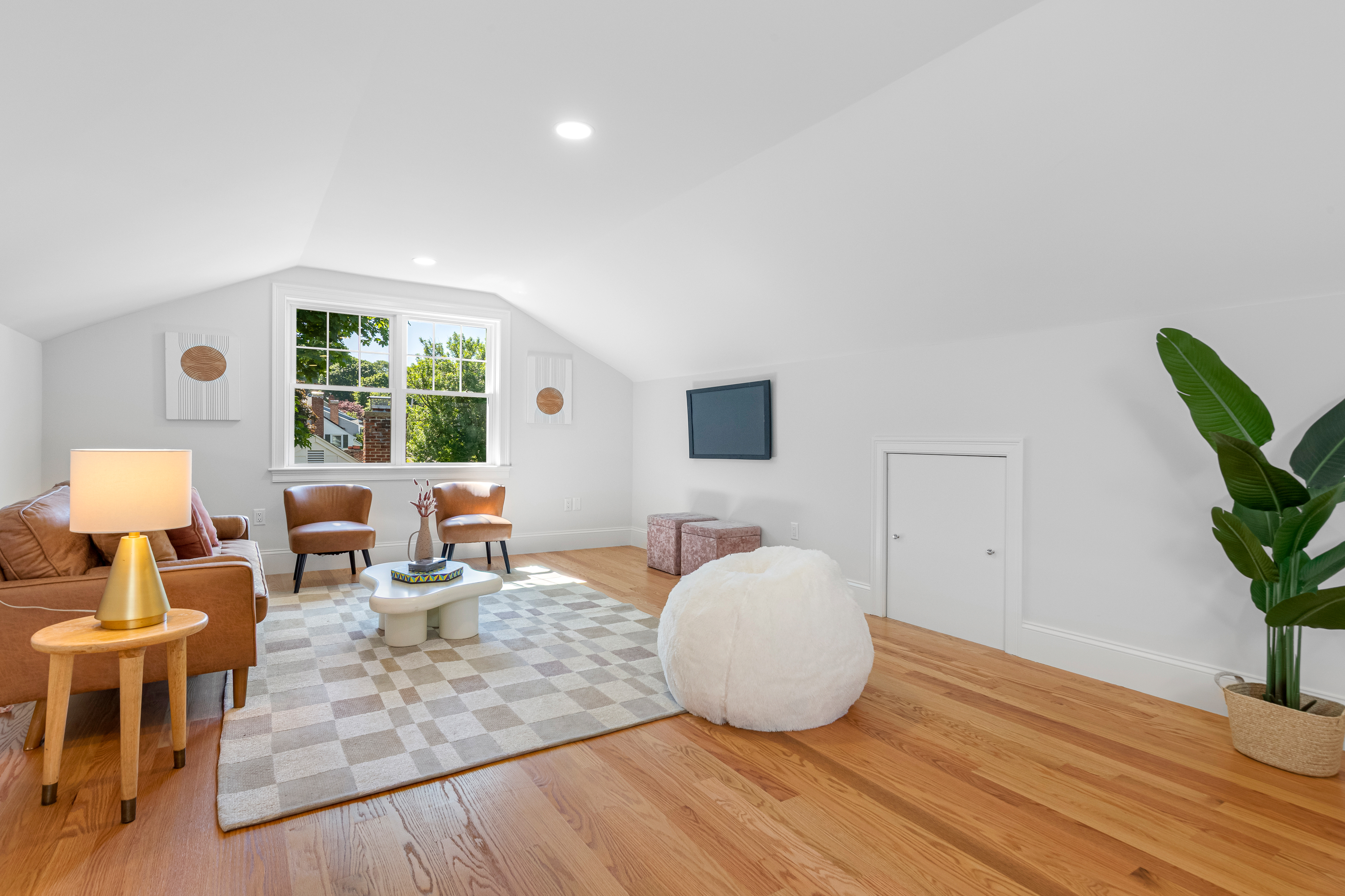  93 Hathaway Circle, Arlington, MA, 02476 - 物件實景