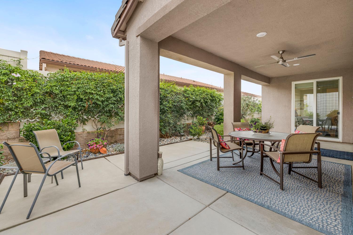 El Dorado Hills, California, 95762, United States, 2 Bedrooms Bedrooms, ,2 BathroomsBathrooms,Residential,For Sale,1950848