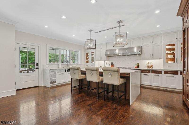 Millburn Twp., New Jersey, 07078, United States, 7 Bedrooms Bedrooms, ,9 BathroomsBathrooms,Residential,For Sale,1838878