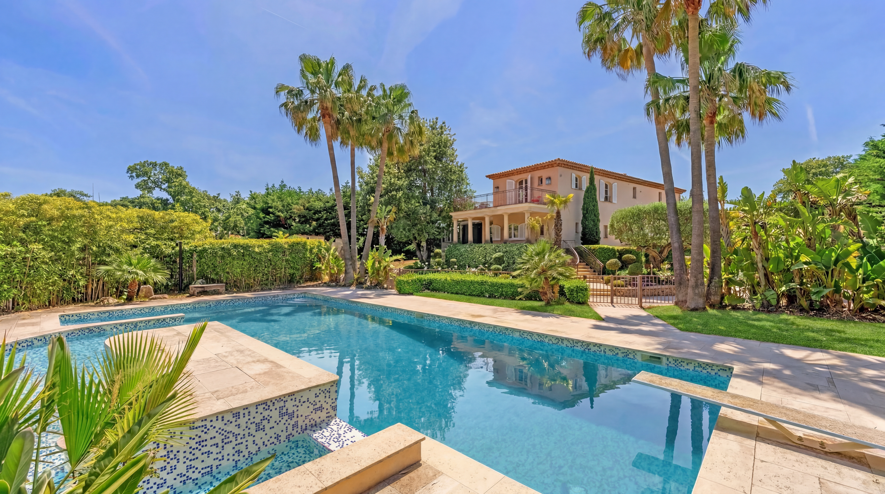  Grimaud villa de charme avec piscine, cinq chambres et grand jardin proche des … - 物件實景