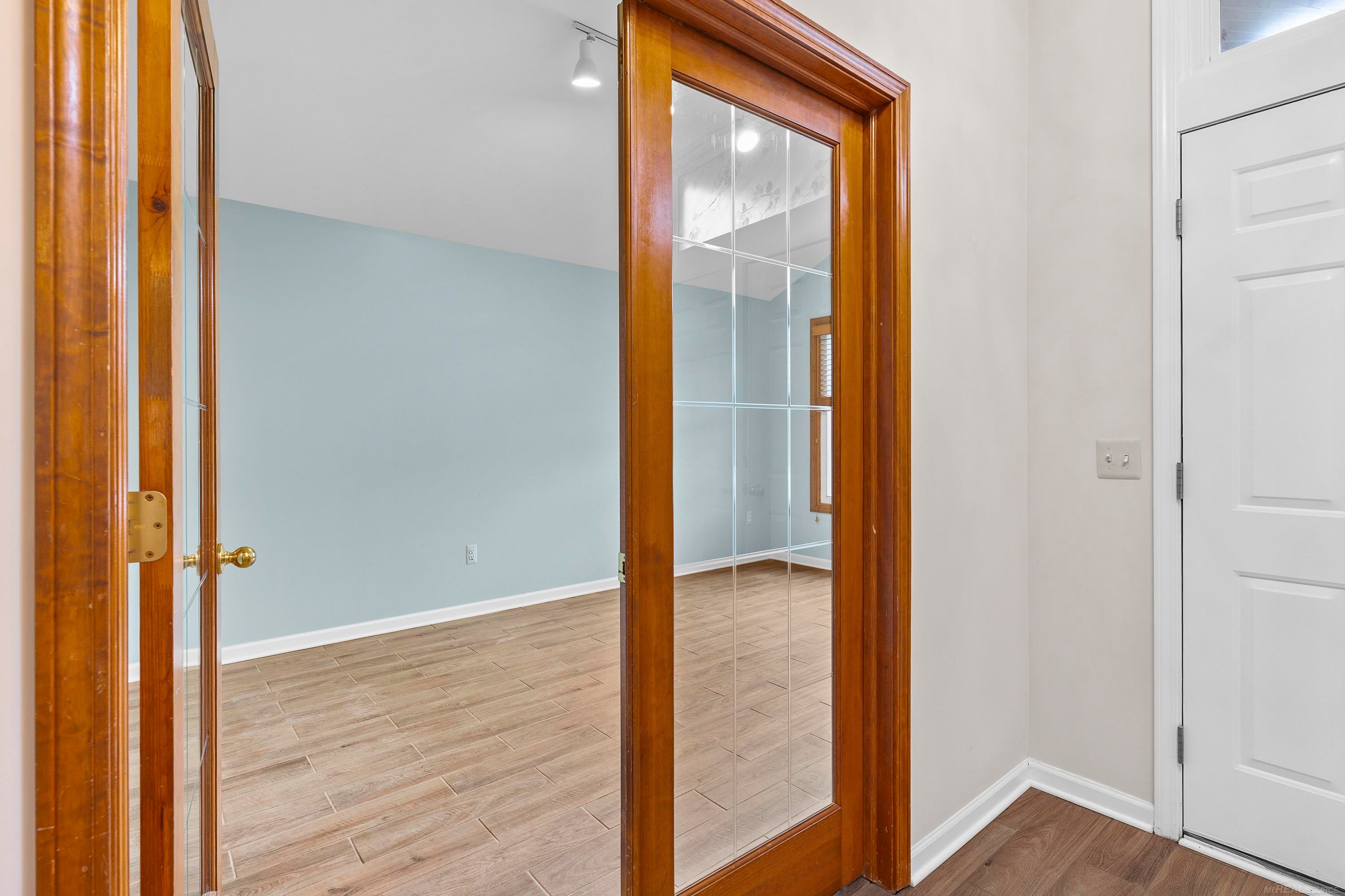 Shelby Twp, Michigan, 48315, United States, 4 Bedrooms Bedrooms, ,4 BathroomsBathrooms,Residential,For Sale,1987428