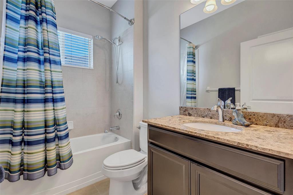 Bradenton, Florida, 34212, United States, 2 Bedrooms Bedrooms, ,2 BathroomsBathrooms,Residential,For Sale,1891618