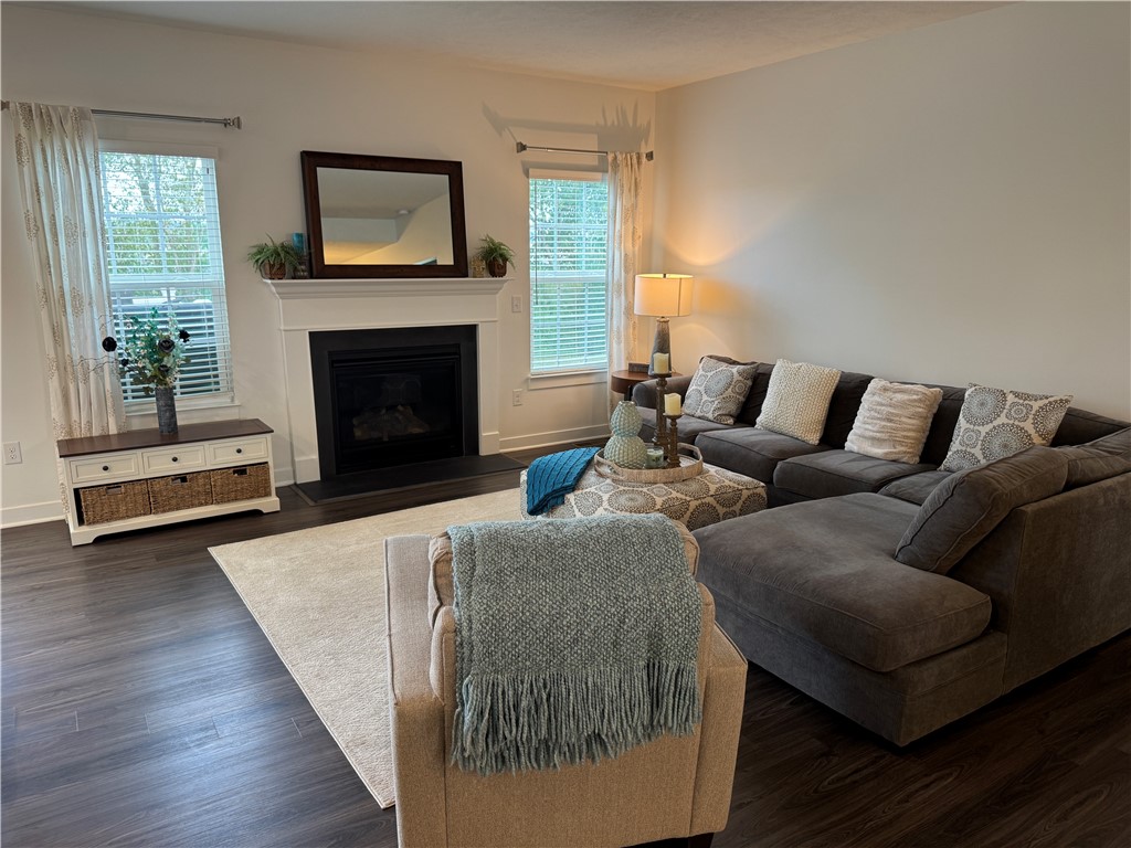 Jackson Twp, Pennsylvania, 16063, United States, 3 Bedrooms Bedrooms, ,2 BathroomsBathrooms,Residential,For Sale,1906933