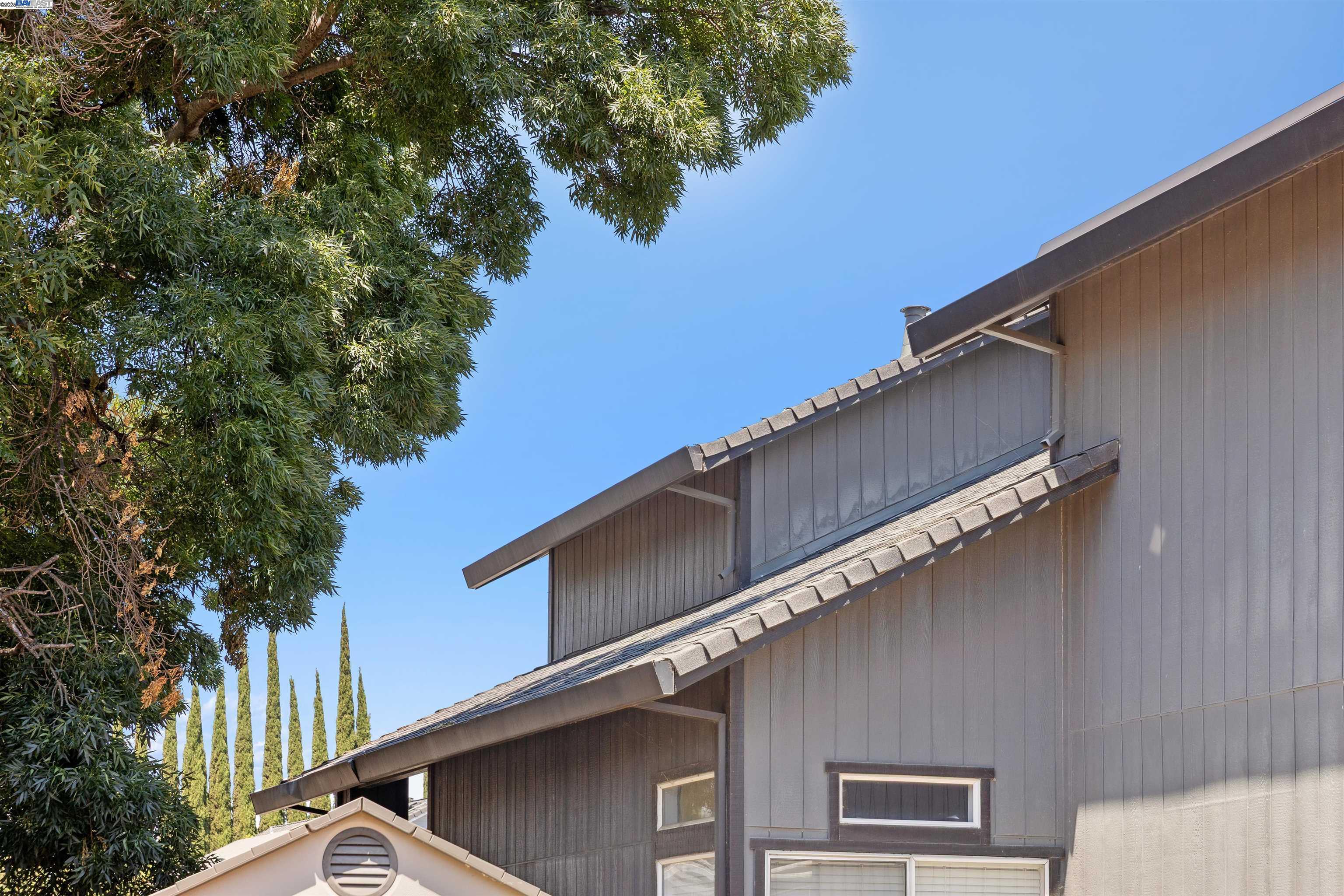 Vacaville, California, 95687, United States, 3 Bedrooms Bedrooms, ,3 BathroomsBathrooms,Residential,For Sale,1975842