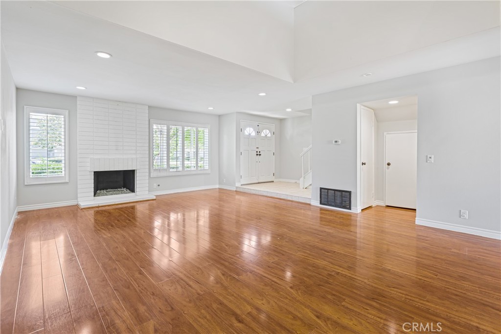 Irvine, California, 92604, United States, 3 Bedrooms Bedrooms, ,2 BathroomsBathrooms,Residential,For Sale,1903737