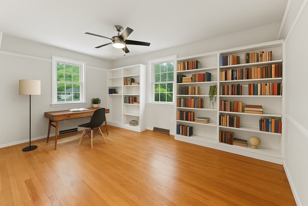 Longmeadow, Massachusetts, 01106, United States, 3 Bedrooms Bedrooms, ,3 BathroomsBathrooms,Residential,For Sale,1933397