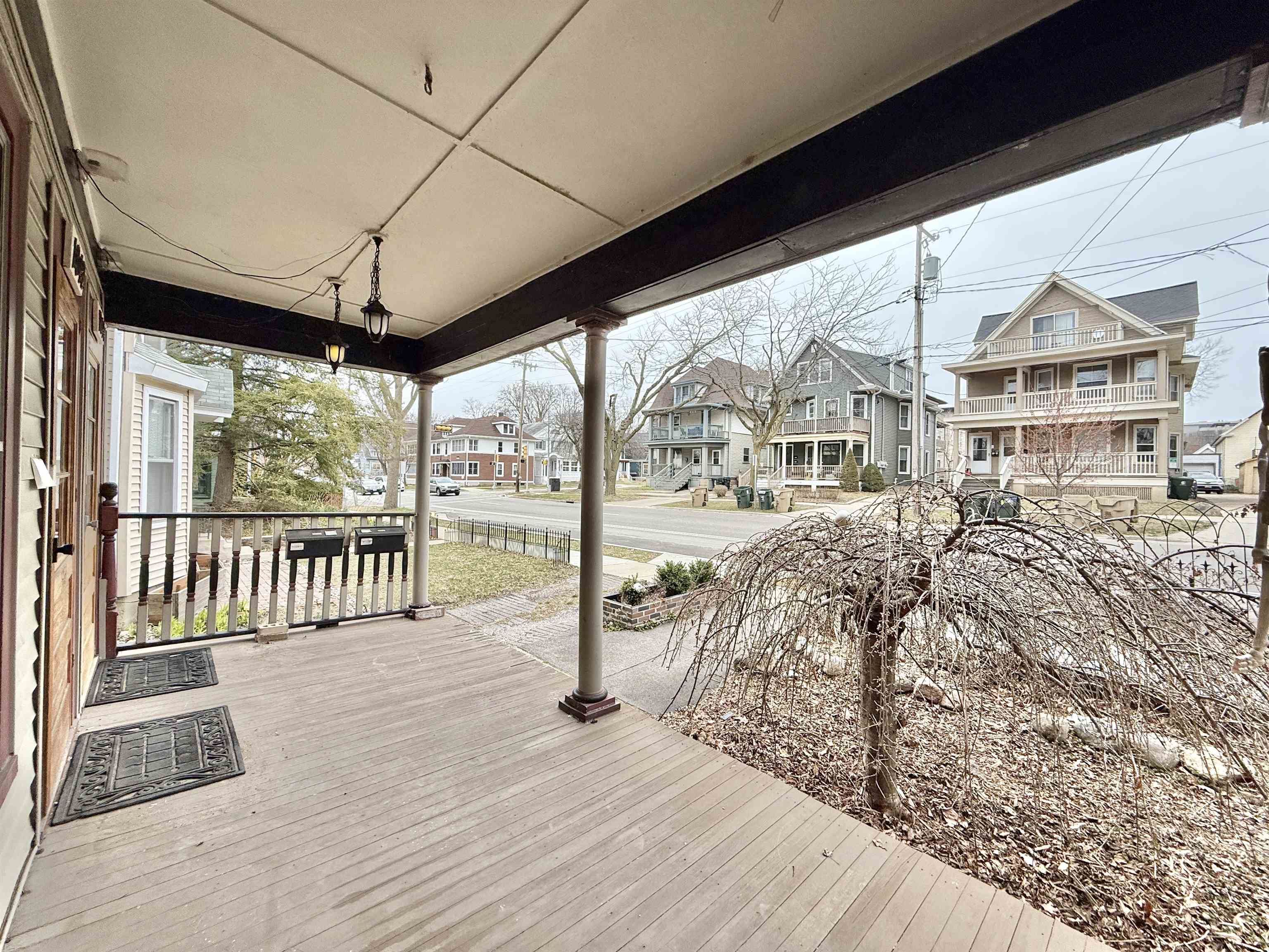 Madison, Wisconsin, 53703, United States, 5 Bedrooms Bedrooms, ,2 BathroomsBathrooms,Residential,For Sale,1979001