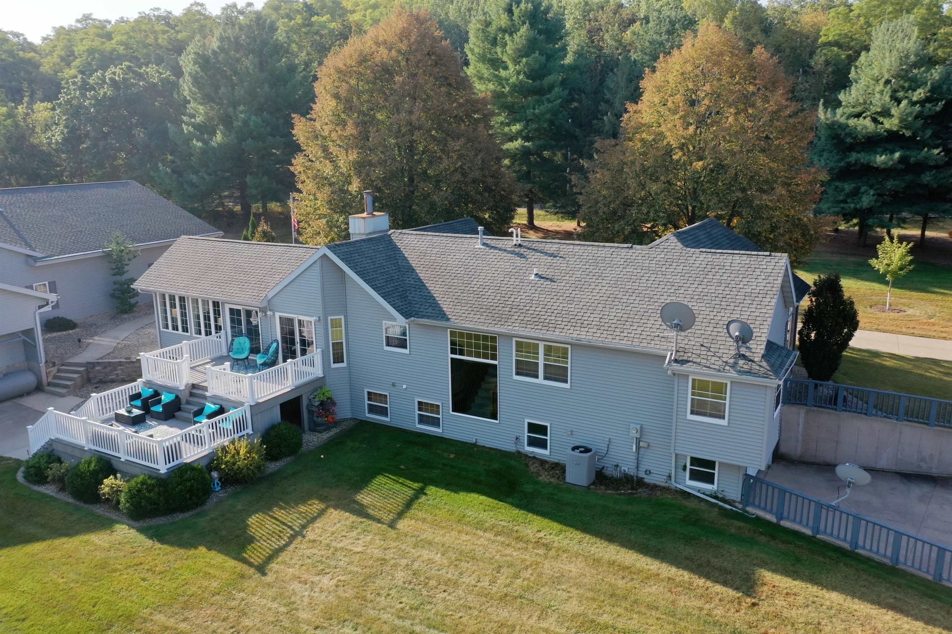 Rio, Wisconsin, 53960, United States, 3 Bedrooms Bedrooms, ,3 BathroomsBathrooms,Residential,For Sale,1976824