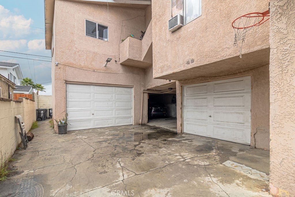 Los Angeles, California, 90003, United States, ,Residential,For Sale,1995375