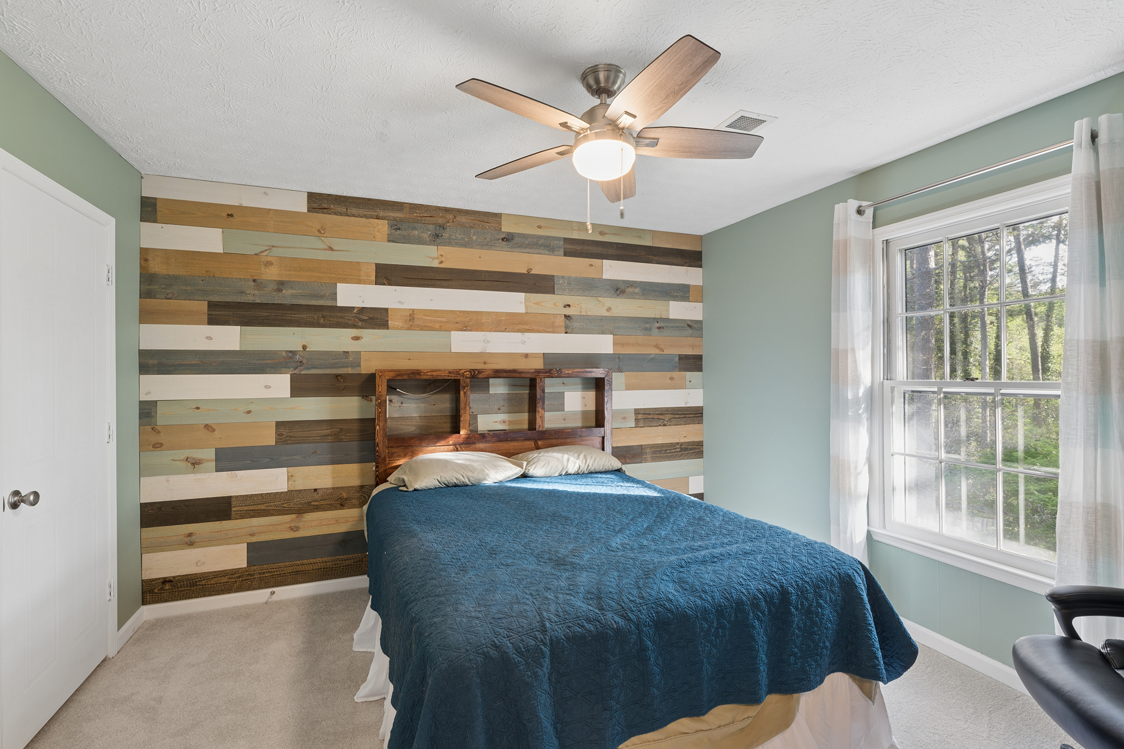  Tree-Lined Traditional in Sought-After Brookwood School District - 物件實景