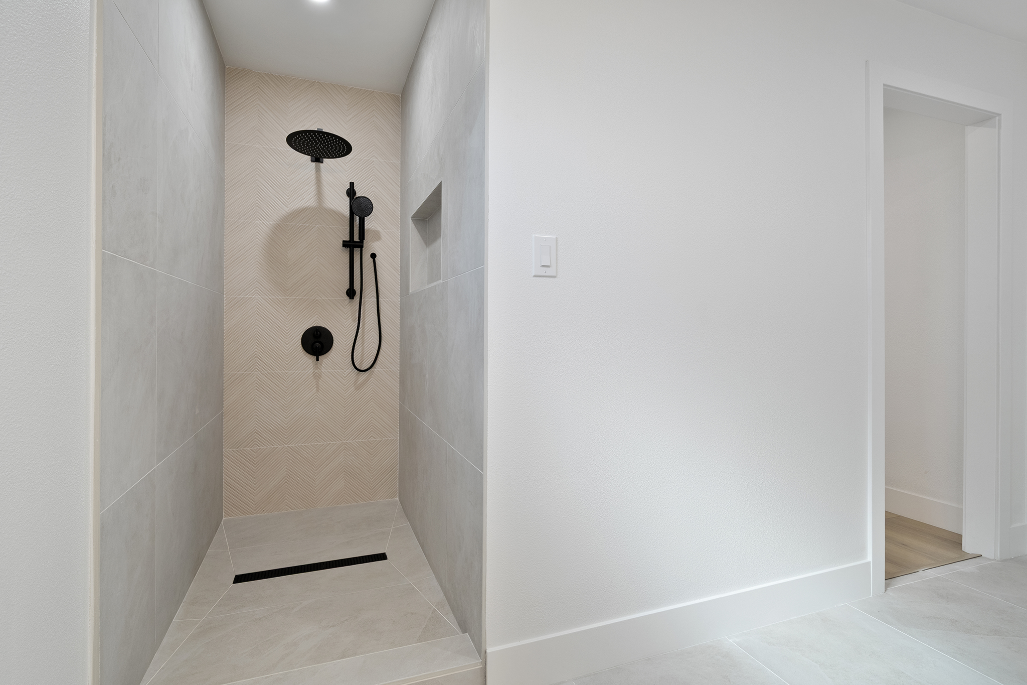 Riverside, California, 92503, United States, 3 Bedrooms Bedrooms, ,2 BathroomsBathrooms,Residential,For Sale,2015338