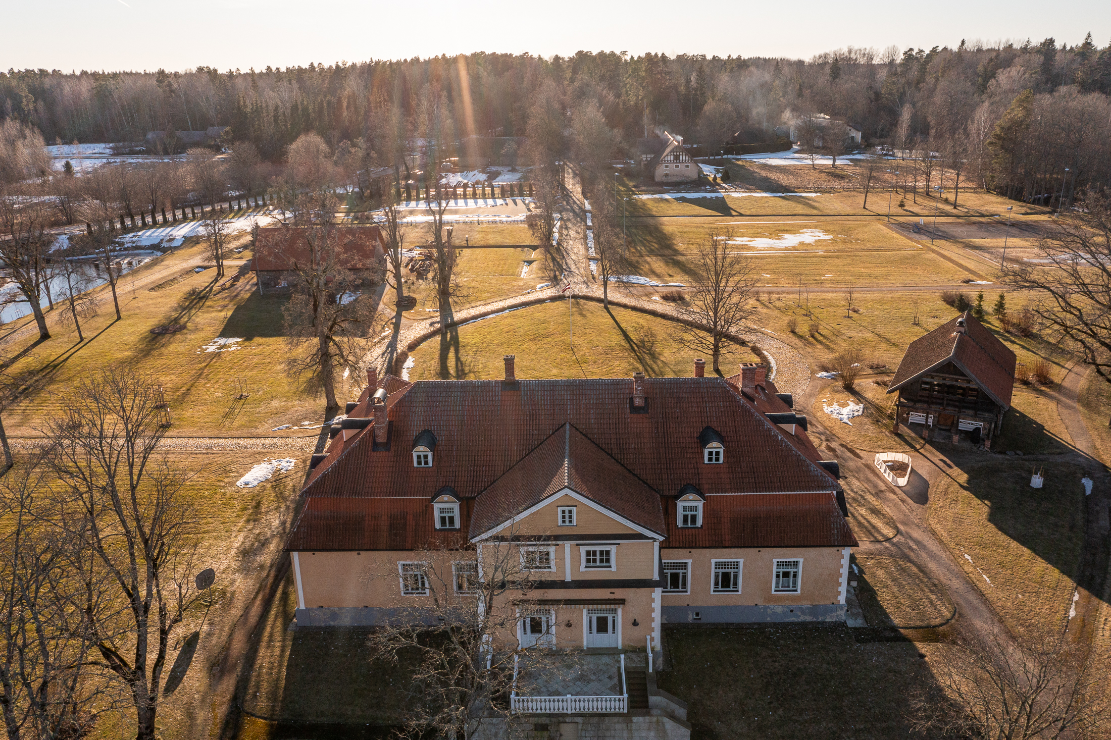  The Kirbiži Manor Complex - 物件實景