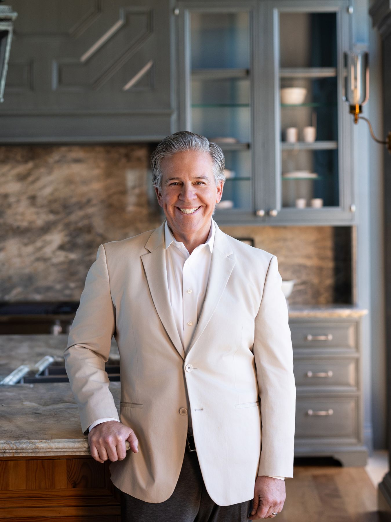 Gregg S Lynn