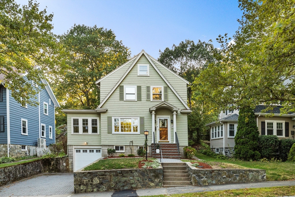 Malden, Massachusetts, 02148, United States, 3 Bedrooms Bedrooms, ,2 BathroomsBathrooms,Residential,For Sale,1942894