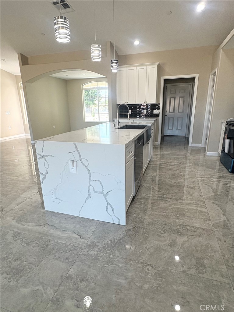 Apple Valley, California, 92307, United States, 4 Bedrooms Bedrooms, ,3 BathroomsBathrooms,Residential,For Sale,1971232