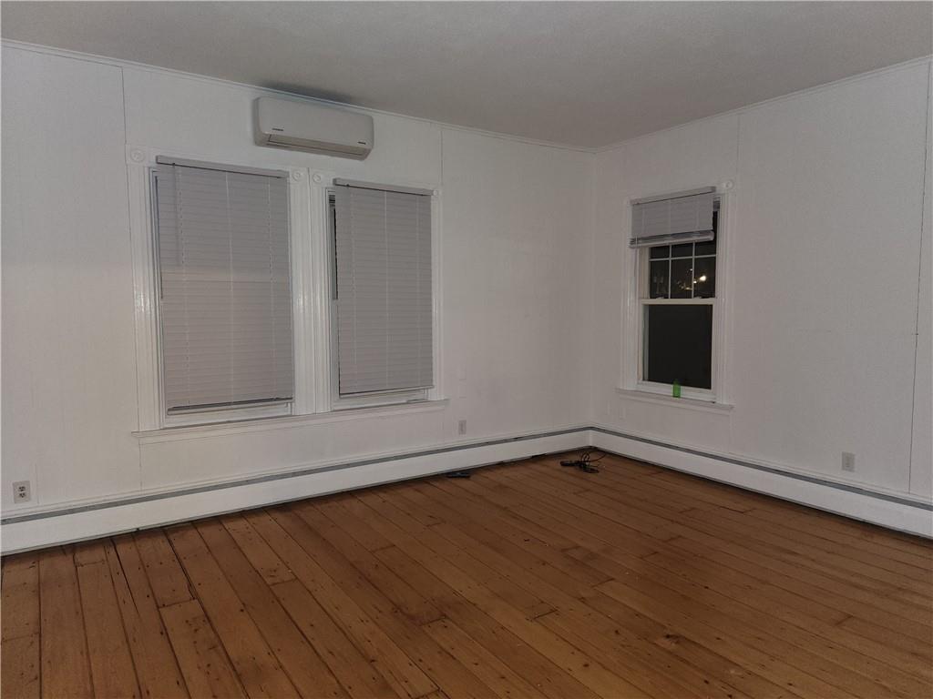 Cranston, Rhode Island, 02905, United States, 5 Bedrooms Bedrooms, ,3 BathroomsBathrooms,Residential,For Sale,1930877