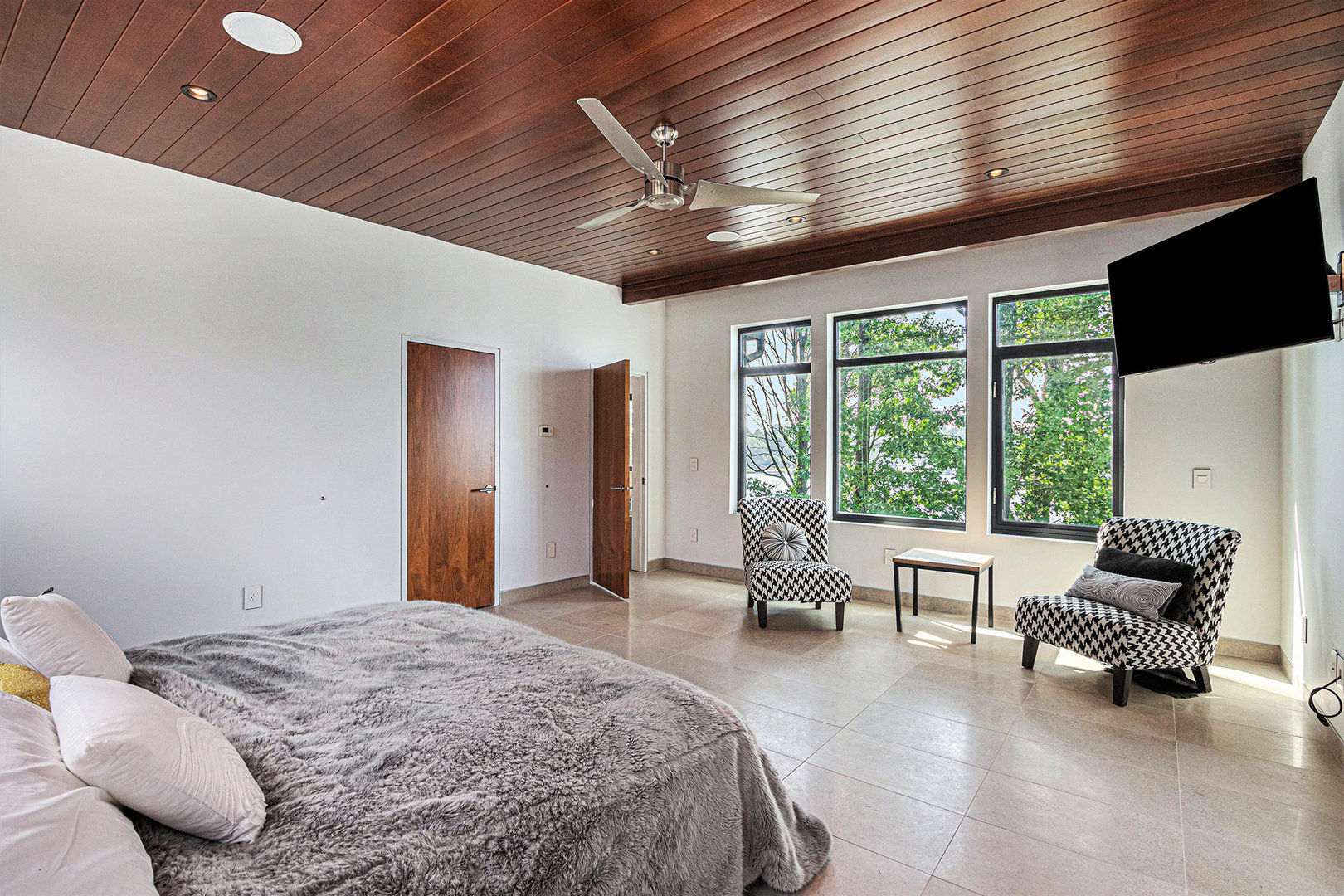 Dowagiac, Michigan, 49047, United States, 4 Bedrooms Bedrooms, ,5 BathroomsBathrooms,Residential,For Sale,1974252