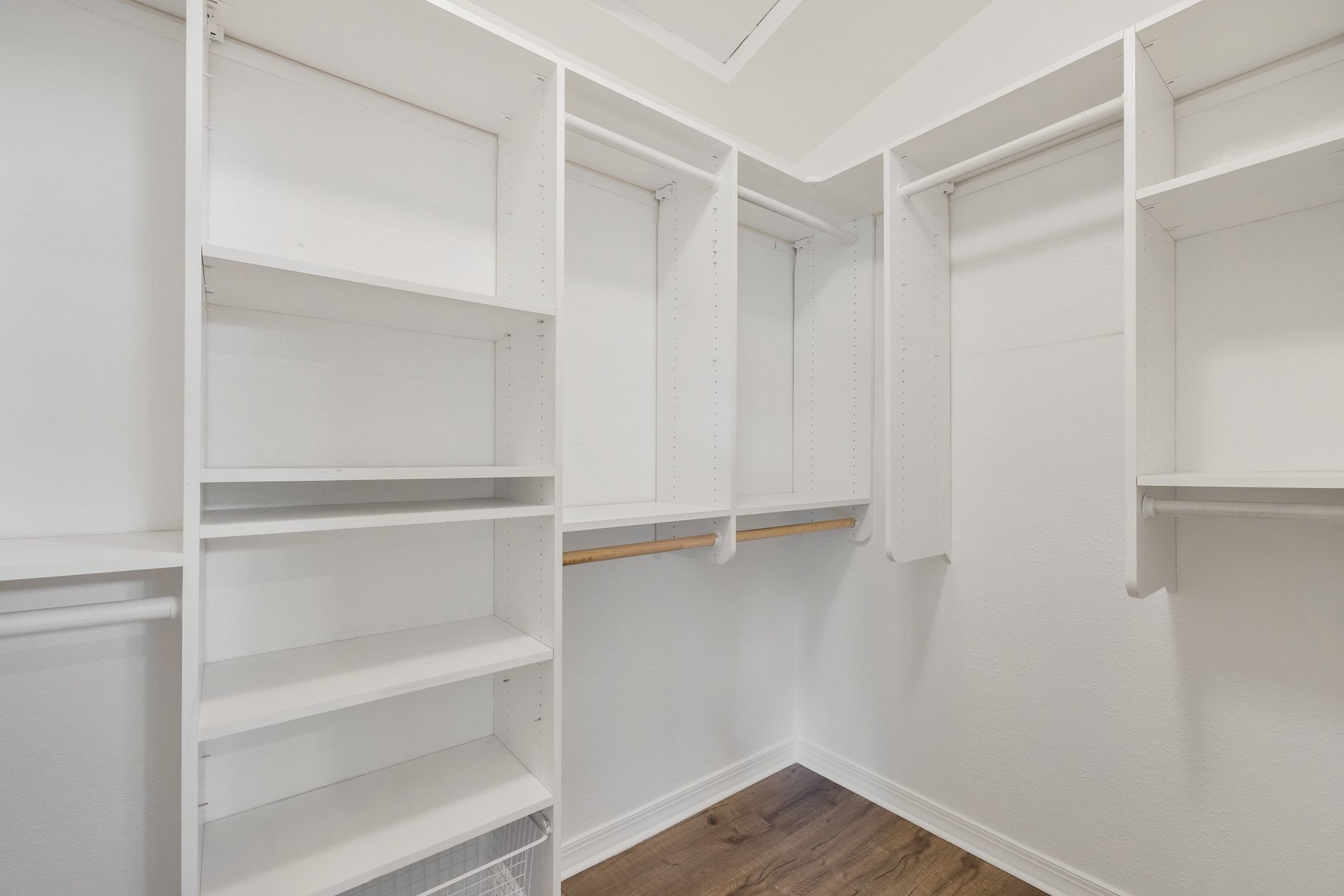  Beautifully renovated home offering warmth and serene living - 物件實景