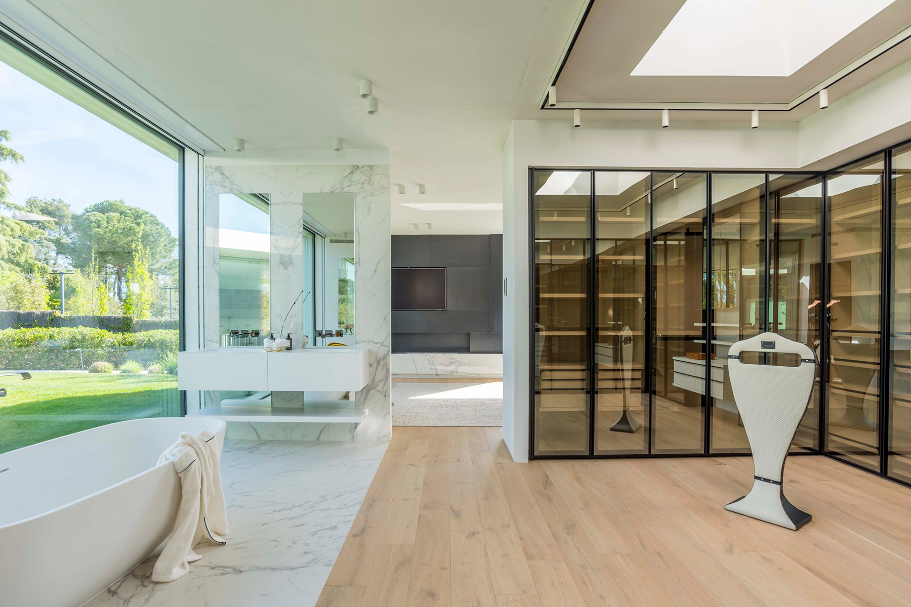  Spectacular detached villa with pool in Somosaguas, Pozuelo de Alarcón - 物件實景