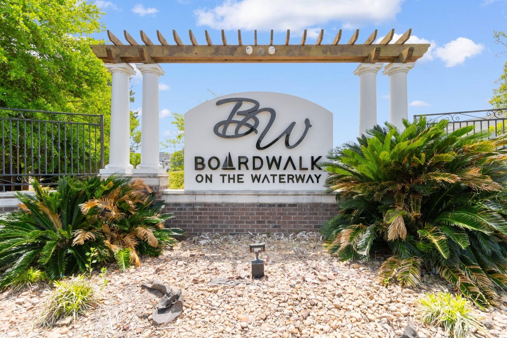 Myrtle Beach, South Carolina, 29579, United States, 4 Bedrooms Bedrooms, ,5 BathroomsBathrooms,Residential,For Sale,2037412