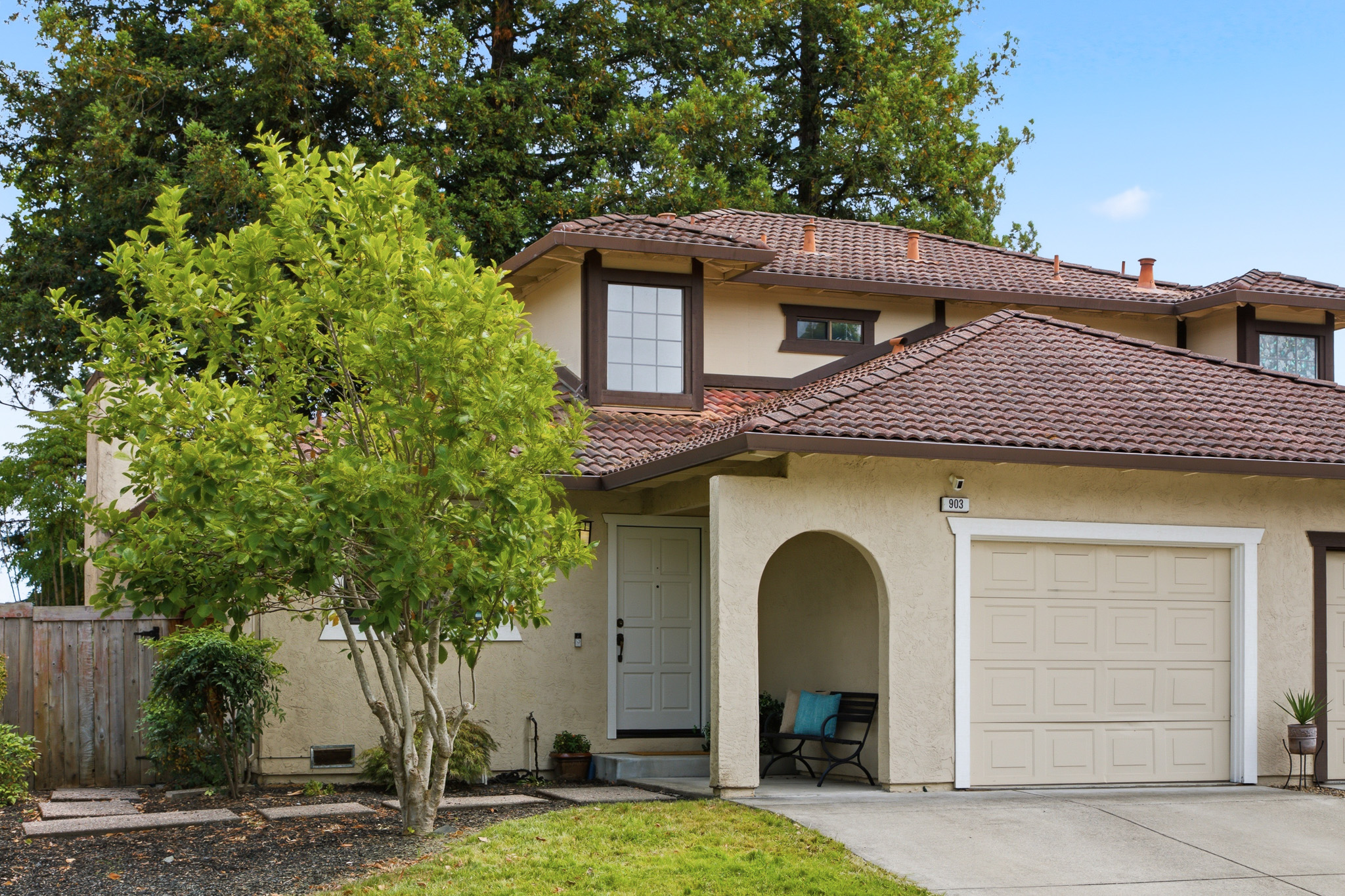  Comfortable Single Family Townhome in Wonderful Neighborhood - 物件實景