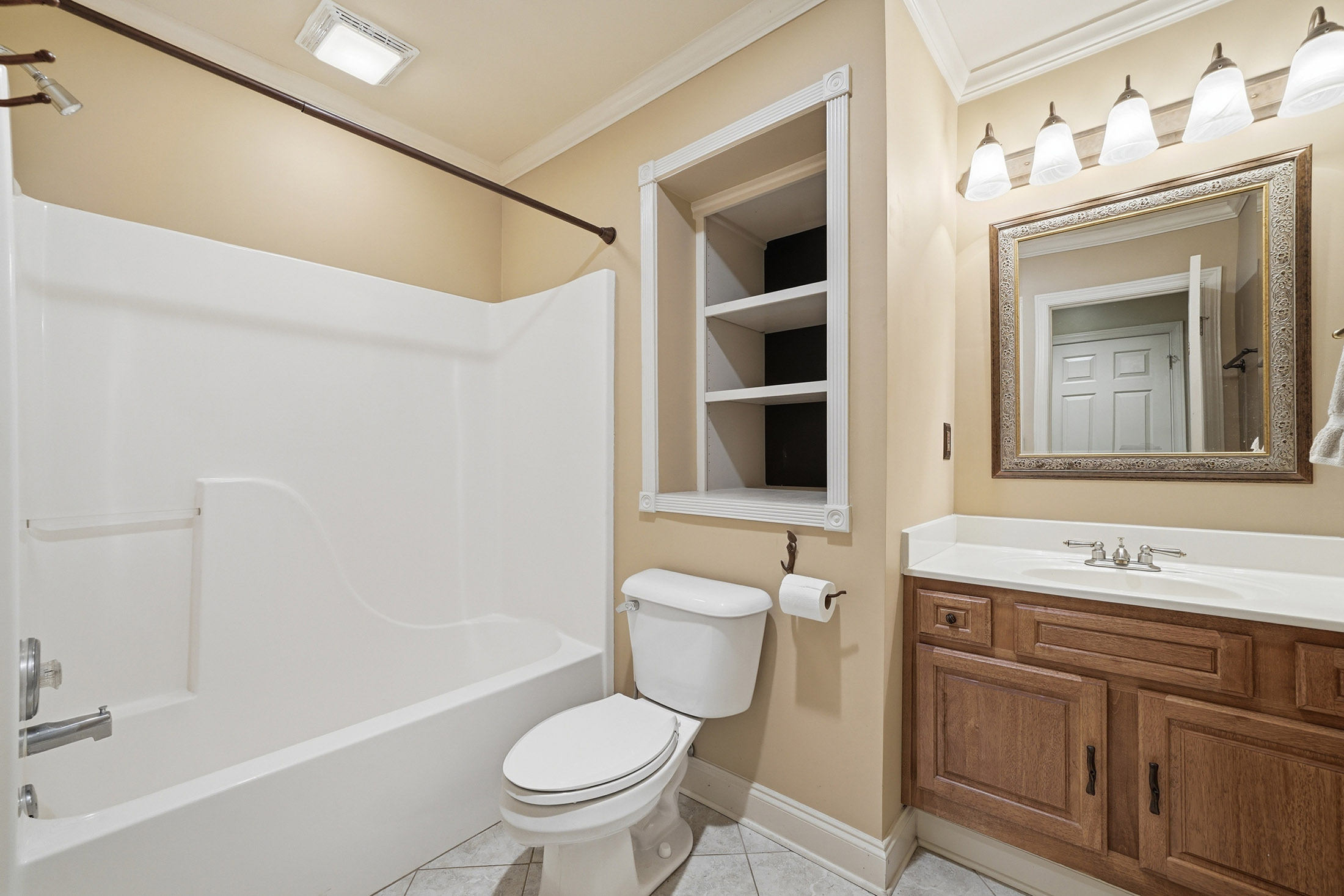  Bright and Beautiful Traditional in Smyrna - 物件實景