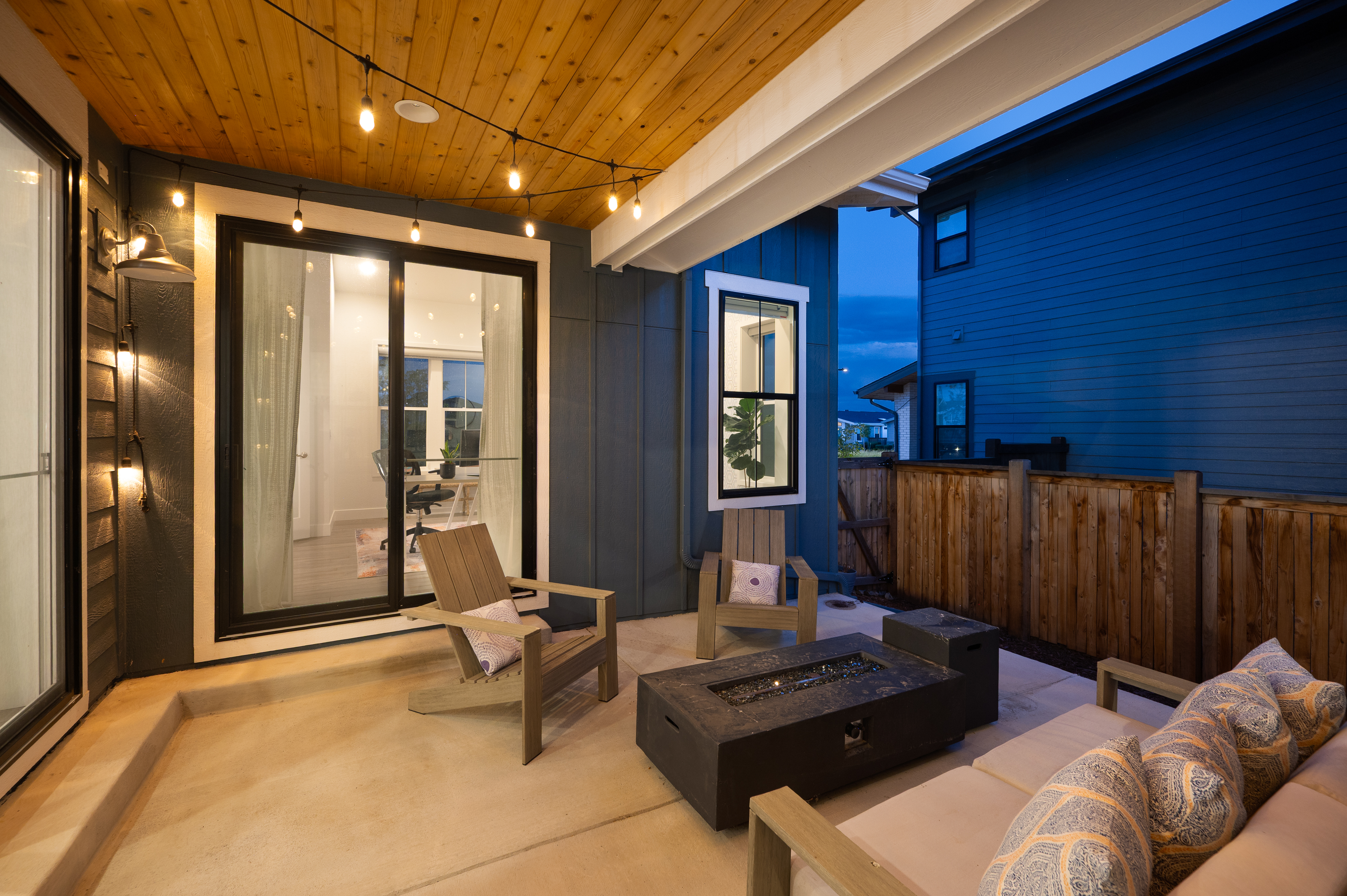  Contemporary Residence with Mid-Century Influence - 物件實景