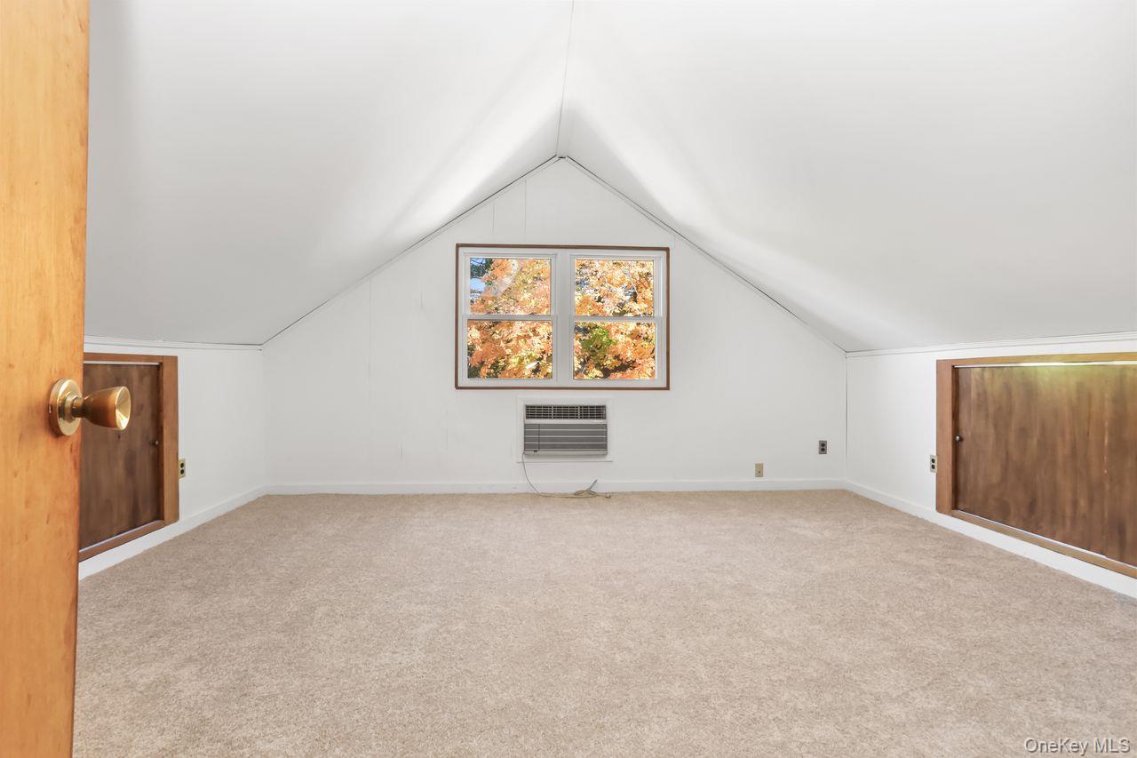 Yonkers, New York, 10710, United States, 4 Bedrooms Bedrooms, ,2 BathroomsBathrooms,Residential,For Sale,1991098