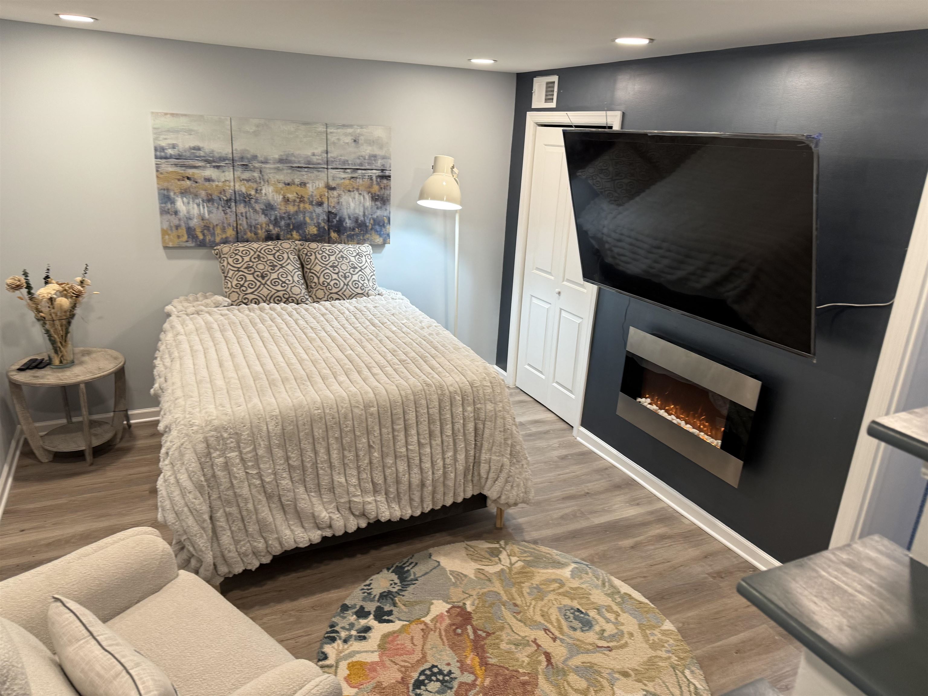 Bayonne, New Jersey, 07002, United States, 4 Bedrooms Bedrooms, ,2 BathroomsBathrooms,Residential,For Sale,1996771