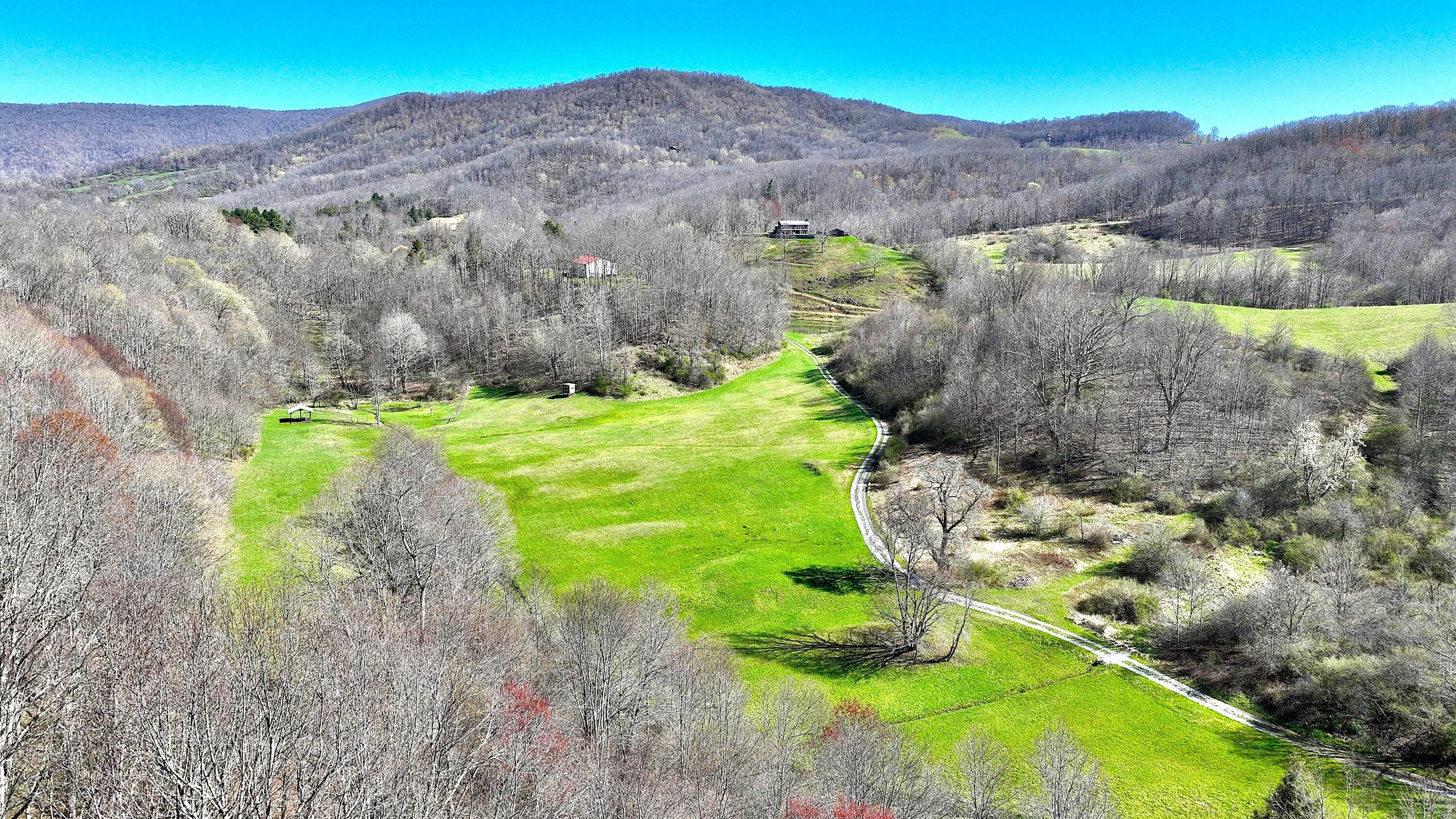 Hillsboro, West Virginia, 24946, United States, 4 Bedrooms Bedrooms, ,3 BathroomsBathrooms,Residential,For Sale,1786403