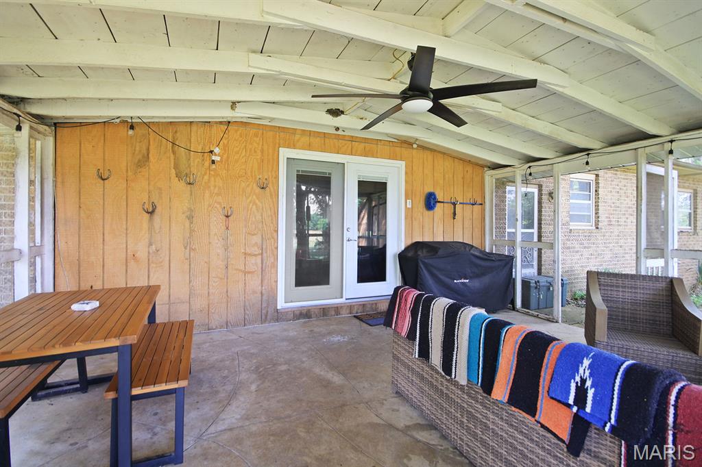 Lebanon, Missouri, 65536, United States, 3 Bedrooms Bedrooms, ,2 BathroomsBathrooms,Residential,For Sale,1982257